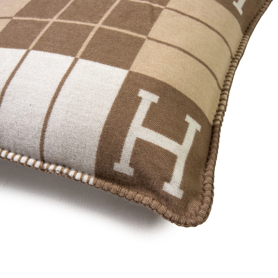 Poduszka dekoracyjna SHP PARIS HOME ciemny beż - obrazek 2